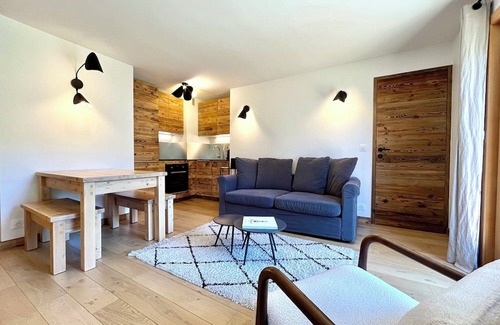 Megeve Apartment | Apartment with balcony in the heart of Megève