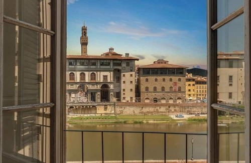 San Niccolo Apartment | Apartment Lungarno - Two Bedroom Apartment, Sleeps 4