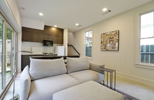 Reynoldstown Cottage | Tiny Home by the Beltline and The Eastern. Great, walkable location