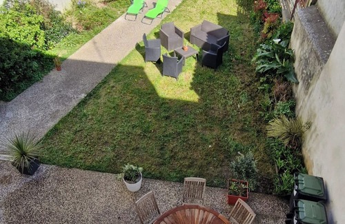 La Roche-sur-Yon House | CHARACTER HOUSE DOWNTOWN