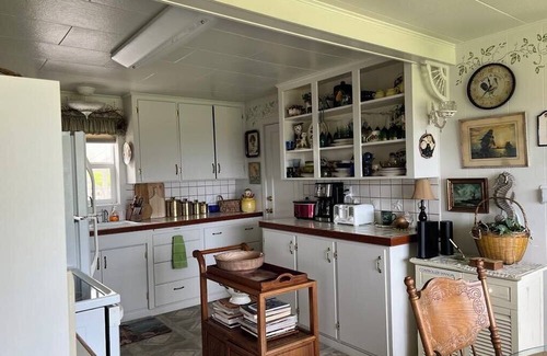 Port Angeles Cottage | Charming 2 bedroom cottage