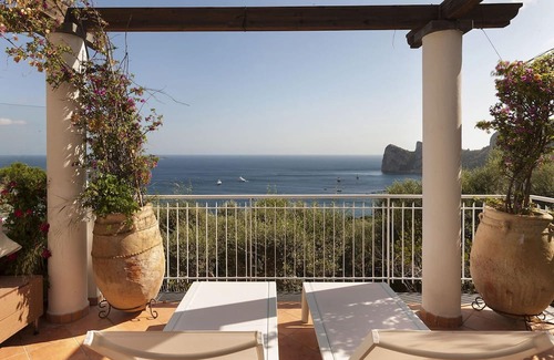 Marina del Cantone Villa | My Rental Homes - Villa Avion with Jacuzzi hot tub and a wonderful sea view