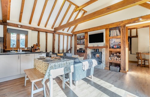 Stonegate House | Little Bewl Bridge Stable