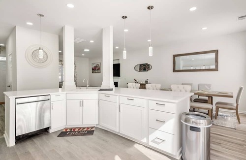 Harwood Lane House | Your family retreat in Charlotte (pet friendly)!