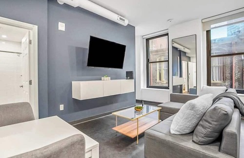 Cultural District Apartment | Downtown Pittsburgh 1BD Near Convention Center