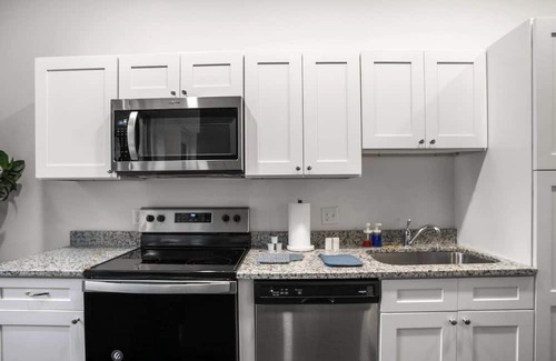 Cultural District Apartment | Downtown Pittsburgh 1BD Near Convention Center