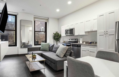Cultural District Apartment | Downtown Pittsburgh 1BD Near Convention Center