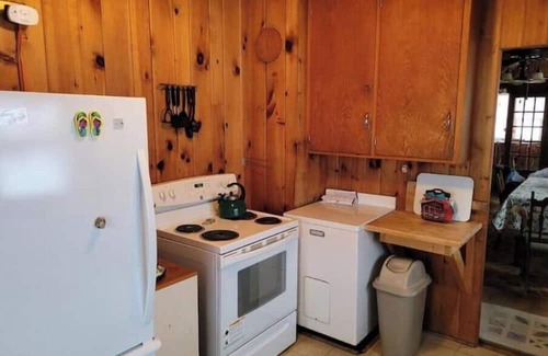 Eagle Harbor Cottage | Harbor Haven Cabin Steps from Eagle Harbor Beach