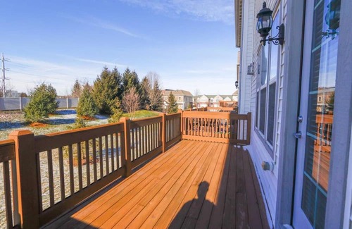 Woodmere House | Charming 3-bedroom house in delightful Pepper Pike with WiFi, High End FINISHES