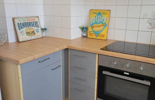 Marignane Apartment | Large T4 apartment 5 minutes from Marseille Provence Airport! Economical and spacious!