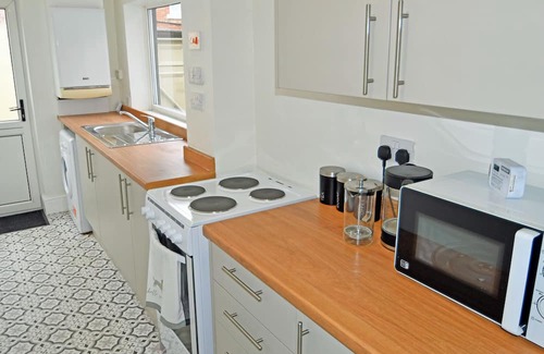 Woodhorn House | Peaceful Comfortable home 3 minute stroll to Beach New Biggin , Northumberland