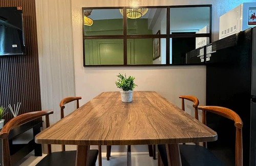 Tagaytay Apartment | Unwind in Tagaytay | Swiss Vibe Studio Unit @ Crosswinds