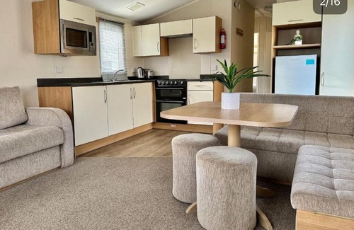 Great Yarmouth House | Stunning Holiday Caravan in Great Yarmouth – Just Steps from the Beach!