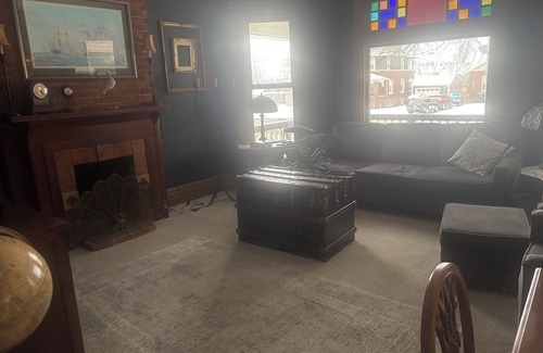 Algonac House | Lovely 2-bedroom Victorian home with AC in Algonac. Near shopping and the river