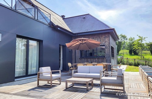 Vieux-Bourg Villa | Magnificent Villa with swimming pool for 12 people in the Pays d'Auge