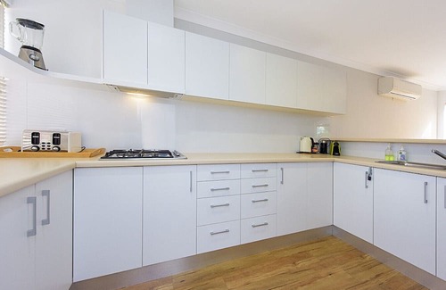 Broadwater Villa | Blue Horizon Retreat