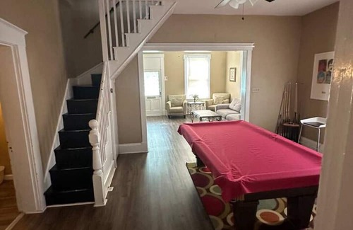 St. Charles Historic District House | Madison House 1 -Walk to Main St