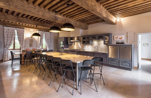 Cuisery House | Chateau rental in Burgundy with 10 bedrooms in France