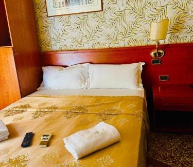 Esquilino House | Rome central station guest house