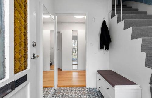 Hafnarfjordur Apartment | 3 bedroom apt near Reykjavik