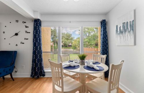 Gulf Gate Estates Apartment | Brand new condo 1BD/1BR just 10 min from Siesta Key