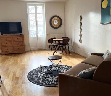 Chalon-sur-Saone Apartment | Le vuitton
