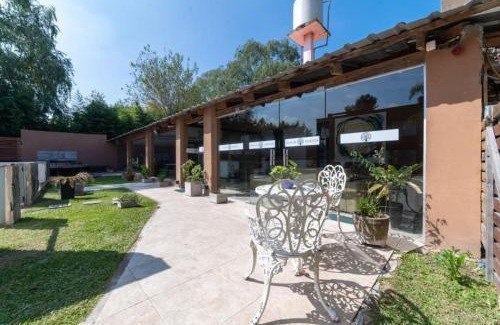 La Union Apartment | Apart Buenos Aires Ezeiza DEP IBIZA a 20 minutos de Aeropuerto Ministro Pistarini confort Hotelero. CON PISCINA CLIMATIZADA