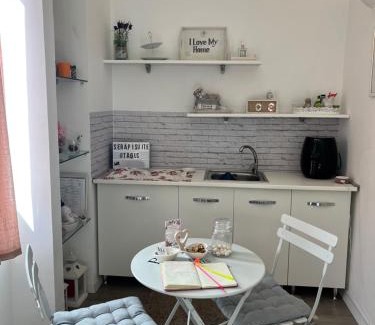 Pozzuoli Bed & Breakfast | Serapisuite