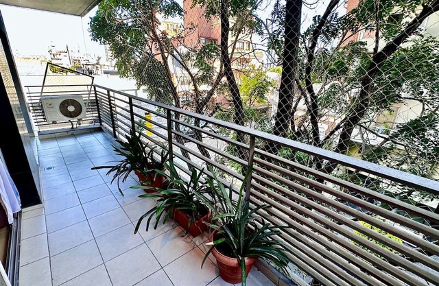 Luminoso departamento en alquiler en la zona de Belgrano, Buenos Aires.