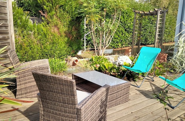 Holiday Home 'Chez Chriss' with Shared Terrace, Shared Garden and Wi-Fi