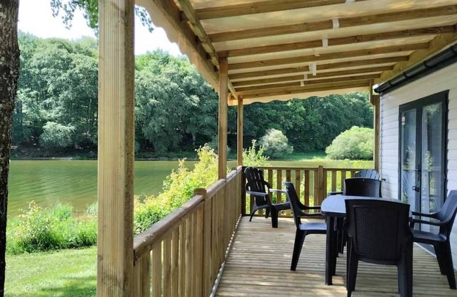 Camping 3 étoiles - Piscine - ccaadg0