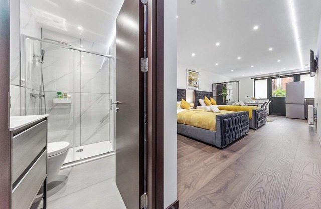 Luxury Studio in London Sleeps 4