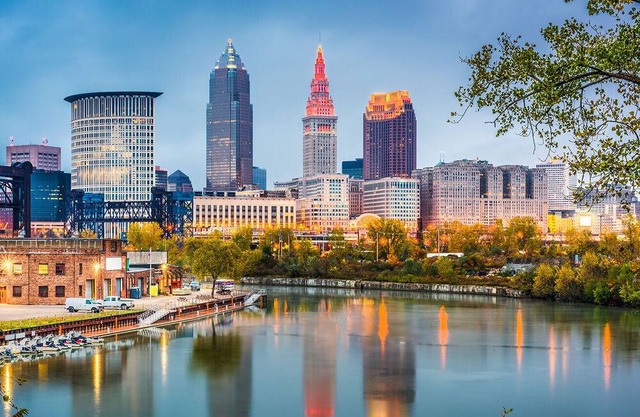3 Convenient Rooms Near Rock and Roll Hall of Fame w/Plush Bedding