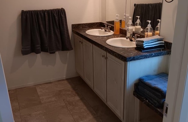 3-bedroom house in tranquil Stacyville with AC