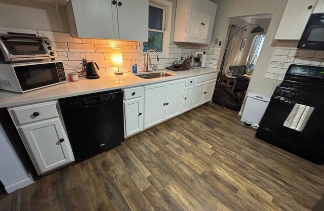 Room in Beachwood: 1 Bedroom, King bed.