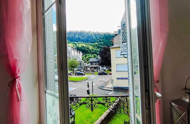 Bel Appartement Lumineux RDC Tout à Pieds ! 38 m2 une Chambre