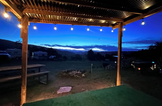 Mount Good Times 3acre Mountain Top Glampsite with 270 Degree View & Glass Villa