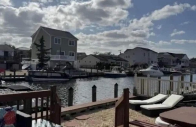 Excellent Home by the Bay
