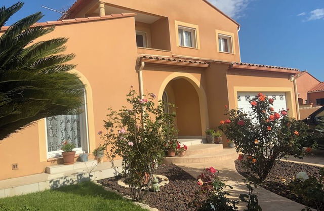 Loue Grand Appartement 50m2 Tout Confort Piscine Proche des Plages a 5 Minutes