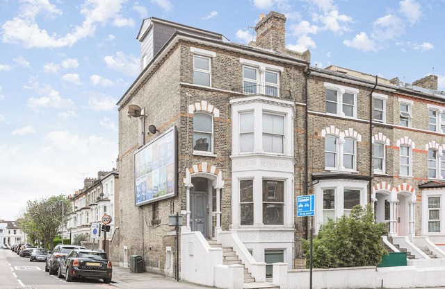 Vibrant two bedroom apartment