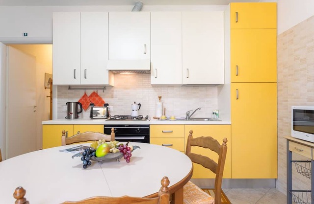 Apartment in Dongo with 2 bedrooms sleeps 6
