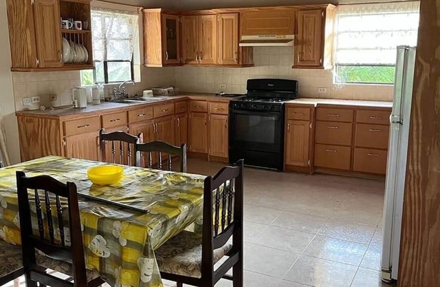 Beautiful 2-Bed House in St George