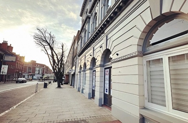 HU1 Triplex City Centre Gem sleeps 6 H7