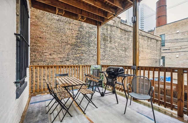 Secret Gallery on the Park - 2bd/1ba + 1bd/1ba