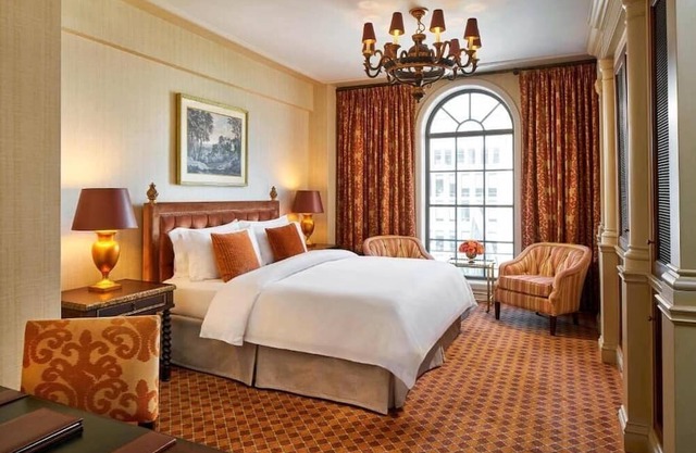 Premier Room Near National Geographic Museum WDC
