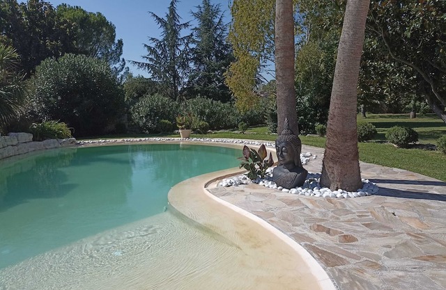 Homerez - Villa for 6 ppl. with swimming-pool, garden and terrace at Campagne