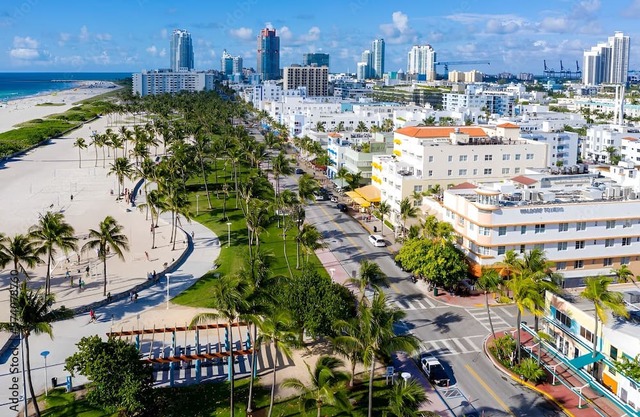 Private room near to Miami Airport - Free Parking