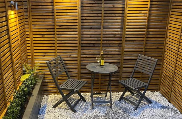 Buchanan Cottage | 2 Bed House in Golden Triangle