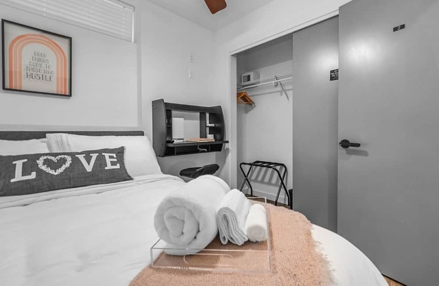 cozy- work friendly home in heart of Seattle