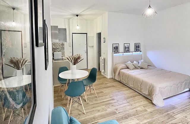 The ideal place to explore everything the city has to offer!